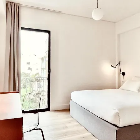 New 2br Fancy Luminous W/ Ac | By Airnest Apartment