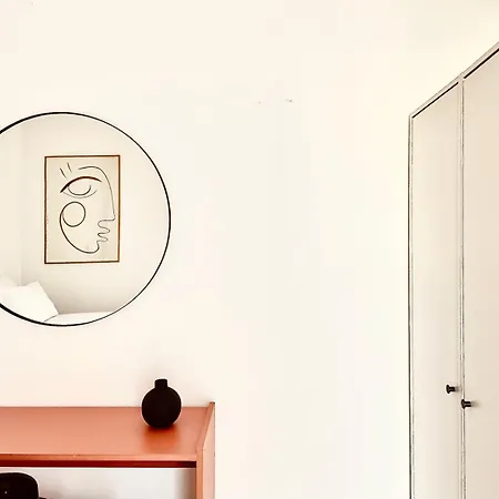 Lägenhet New 2br Fancy Luminous W/ Ac | By Airnest *